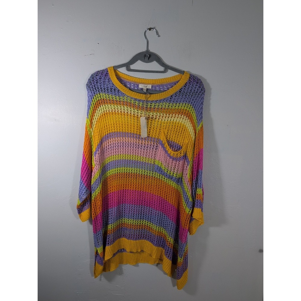 Easel LA Women's Color Striped Round Neck Three Quarter Sleeve Pullover Medium
